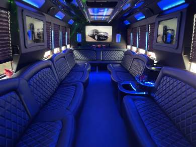 2017 Tiffany Coachbuilders Ford F-550 Limo Bus