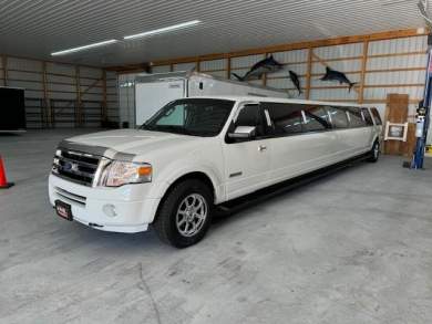 2008 Great Lakes   Ford Expedition  Limousine