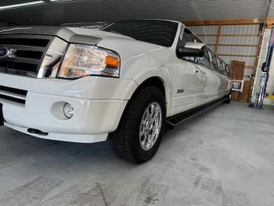 2008 Great Lakes   Ford Expedition  Limousine