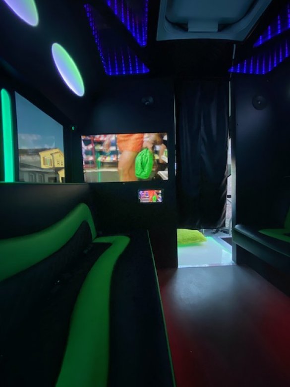 2011 Newly Converted Mobile Nightclub