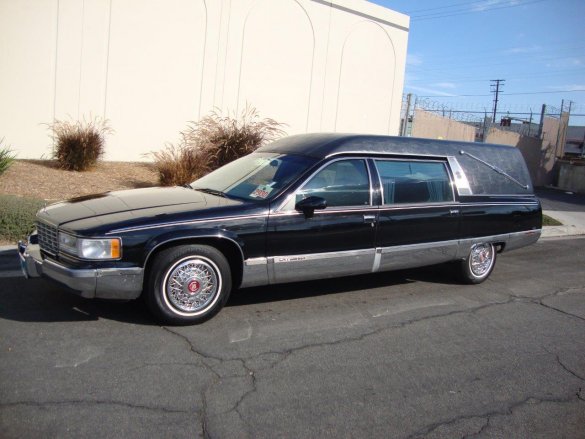 1993 Cadillac Fleetwood Funeral for Sale in Carson, CA - Photo 2