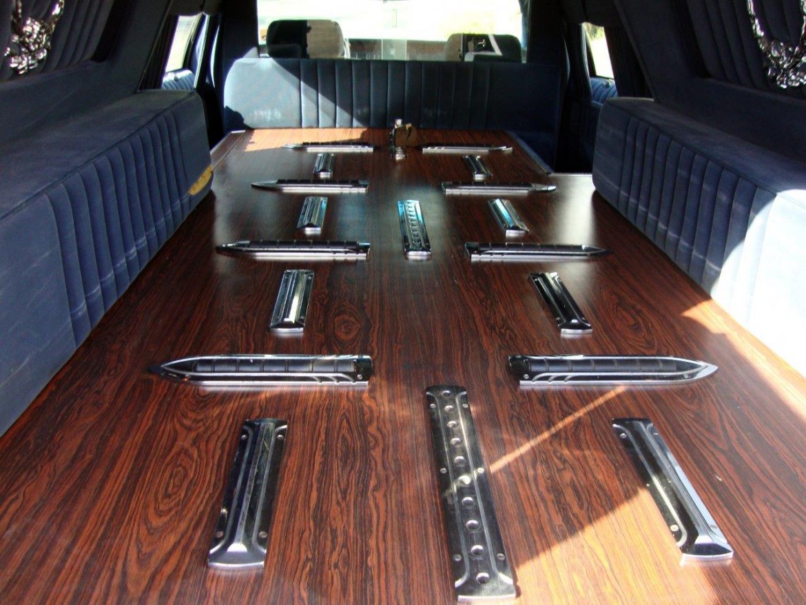 Photo of Funeral for sale: 1993 Cadillac Fleetwood by Eureka