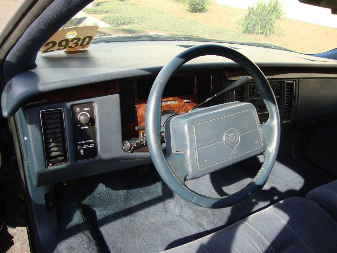 Photo of Funeral for sale: 1993 Cadillac Fleetwood by Eureka