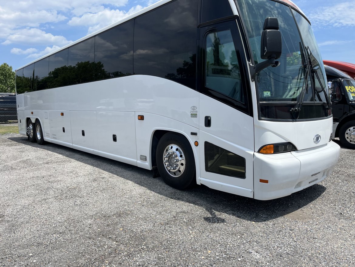 Motorcoach for sale: 2008 MCI J 4500 45&quot; by MCI