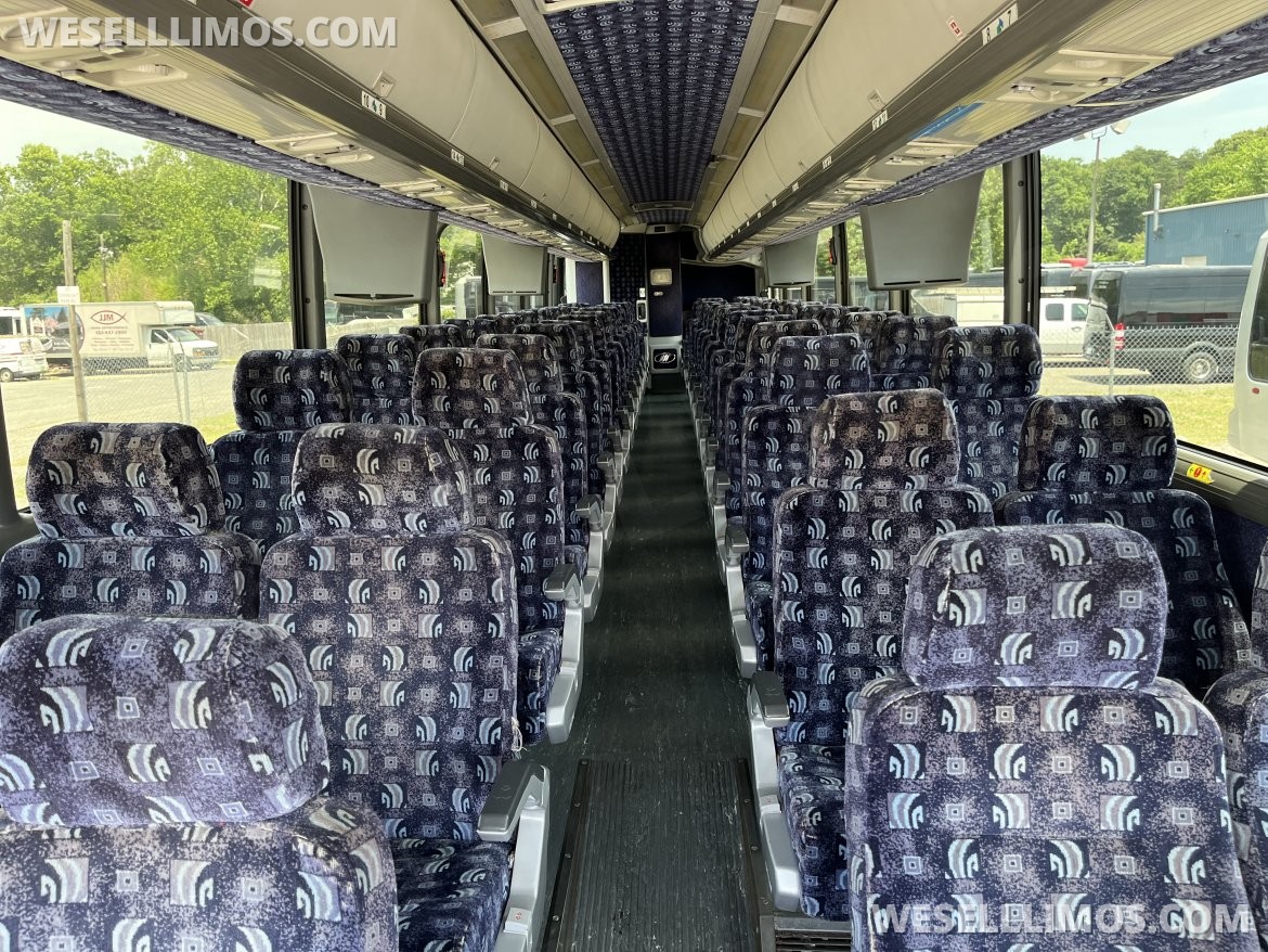 Motorcoach for Sale in Pasadena, MD - Photo 5