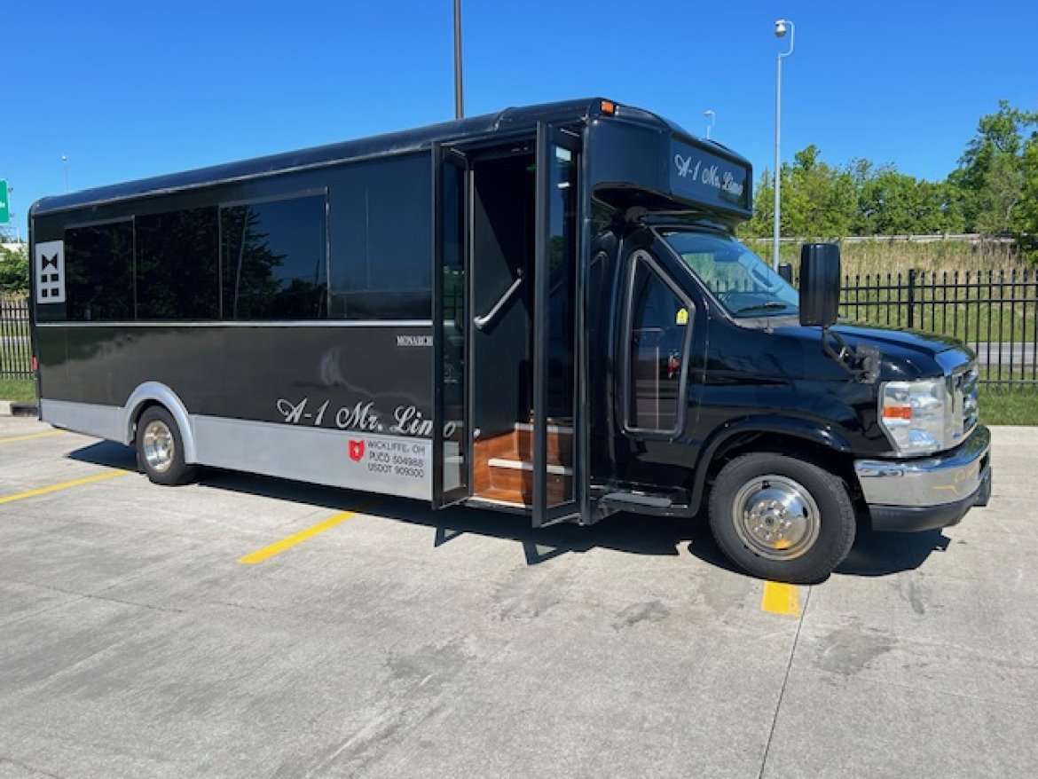 Limo Bus for sale: 2013 Ford E-450 by LGE