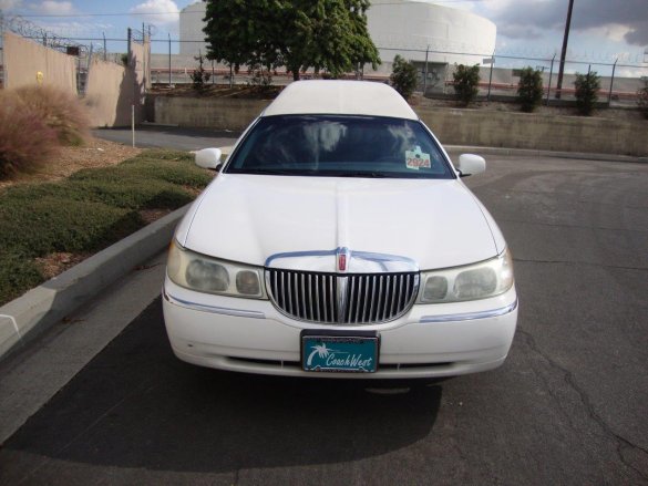 2001 Lincoln Town Car Funeral for Sale in Carson, CA - Photo 3