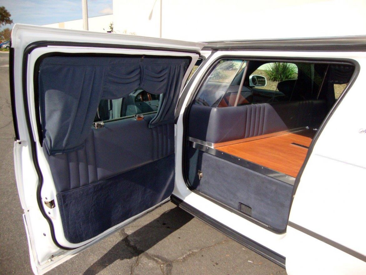 Photo of Funeral for sale: 2001 Lincoln Town Car by Miller Meteor