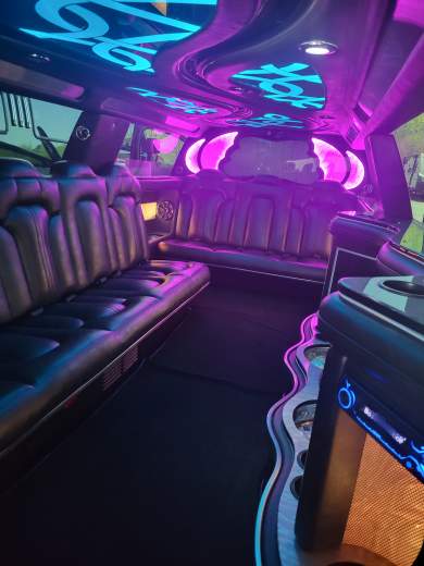 2013 Lincoln MKX limousine built by Pinnacle