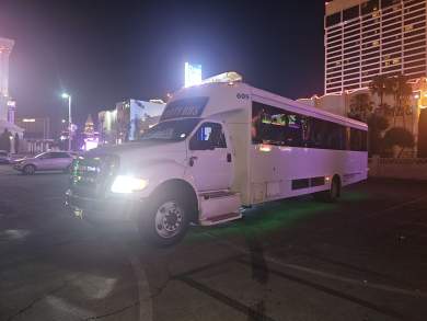 2012 Glaval Ford F650 superduty  Limo Bus