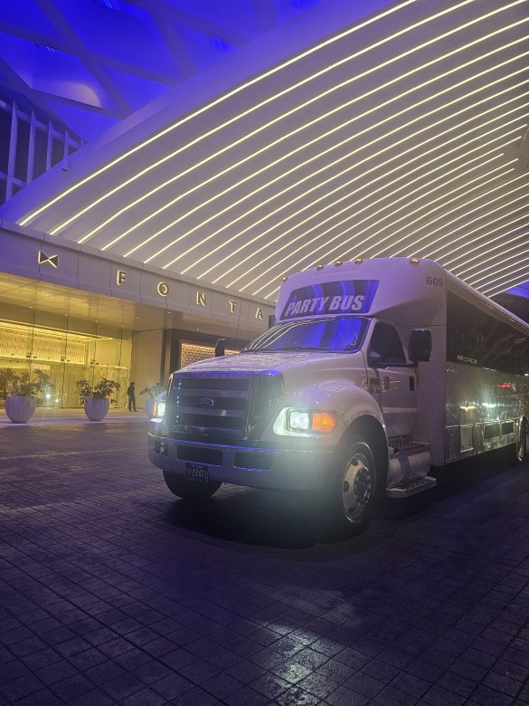 2012 Glaval Ford F650 superduty  Limo Bus