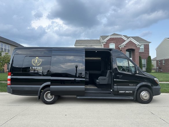 2015 Royale Mercedes-Benz Sprinter 3500 Limo Bus