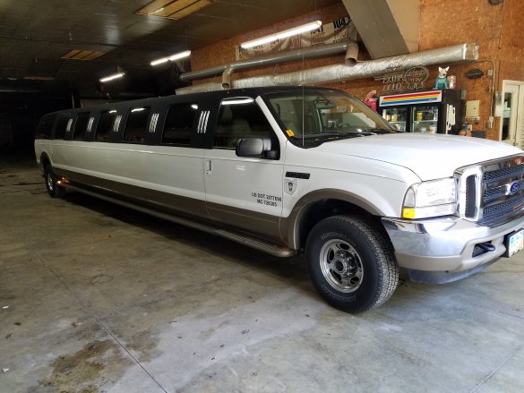 2002 Great Lakes Ford Excursion Limousine