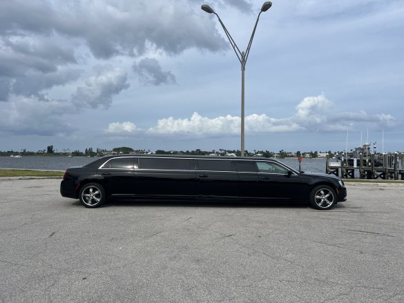 2015 Chrysler 300 Limousine