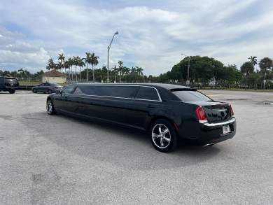 2015 Chrysler 300 Limousine