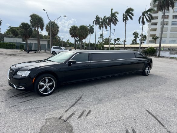 2015 Chrysler 300 Limousine