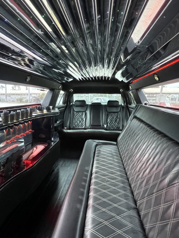 2015 Chrysler 300 Limousine