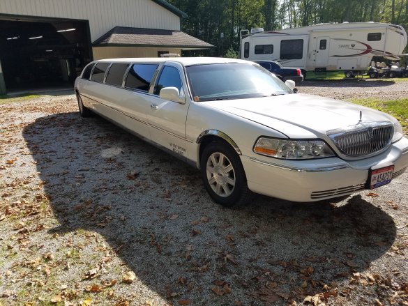 2005 Craftman Lincoln Limousine Limousine