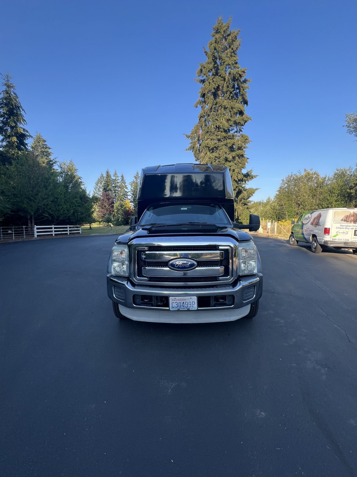 2012 Odyssey turtle top Ford F550 Executive Shuttle - Photo 3