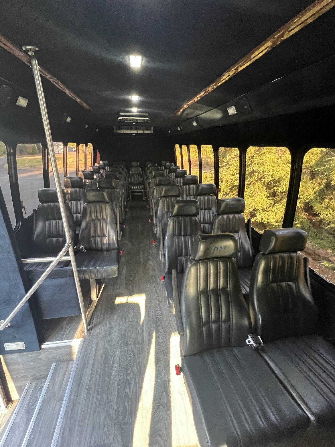 Executive Shuttle for Sale in Spanaway, WA - Photo 8