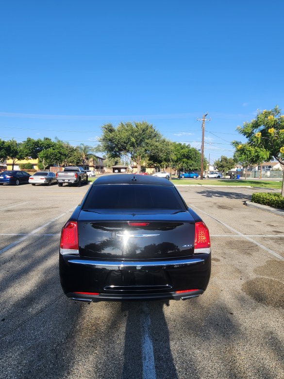 2018 SPV Chrysler 300 Limousine