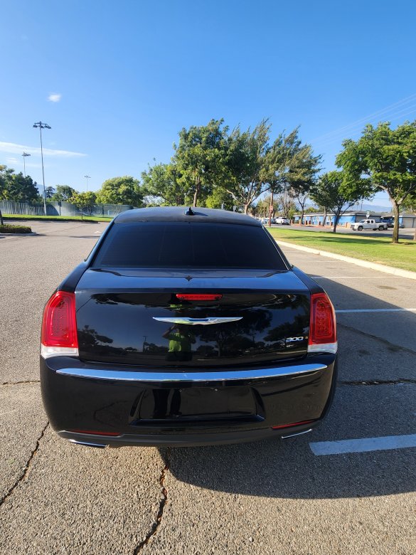 2018 SPV Chrysler 300 Limousine