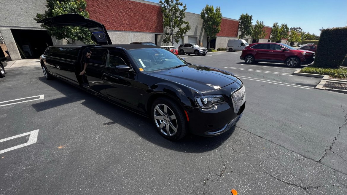 Limousine for sale: 2019 Chrysler 300 180&quot; by SPV