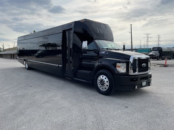 2016 Tiffany Coachbuilders Ford F-750 Limo Bus