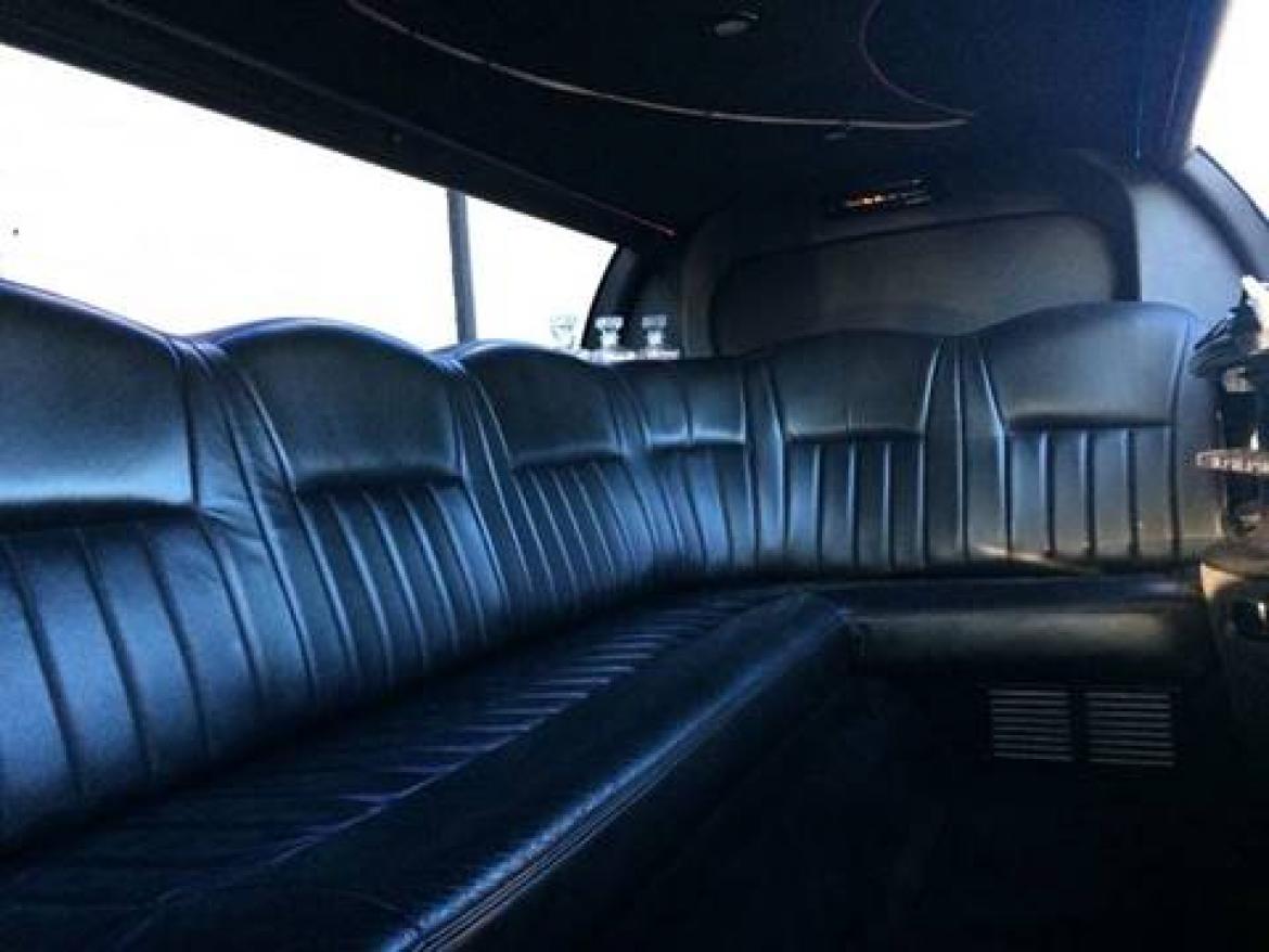 Photo of Limousine for sale: 2006 Lincoln Town Car 100" by Royale