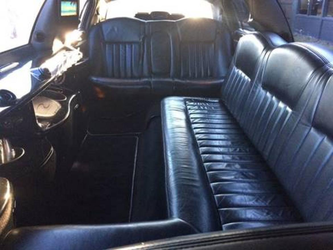 Photo of Limousine for sale: 2006 Lincoln Town Car 100" by Royale