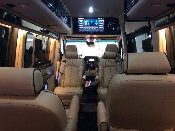 2017 Freightliner F2CA170E Sprinter for Sale in Grand Rapids, MI - Main Photo