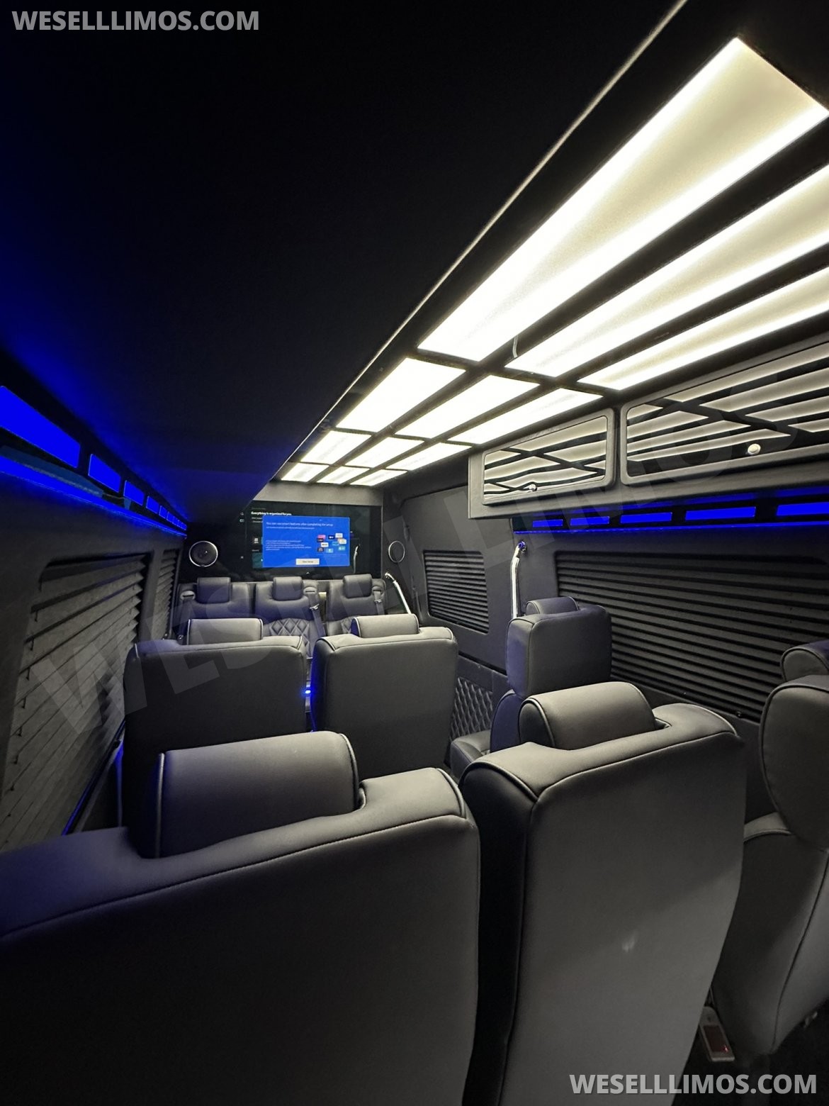 2025 Shuttle Mercedes-Benz Sprinter - Photo 3