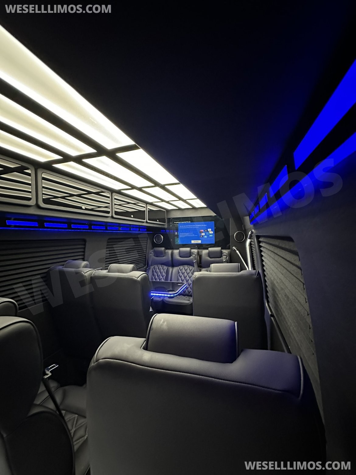2025 Shuttle Mercedes-Benz Sprinter - Photo 4