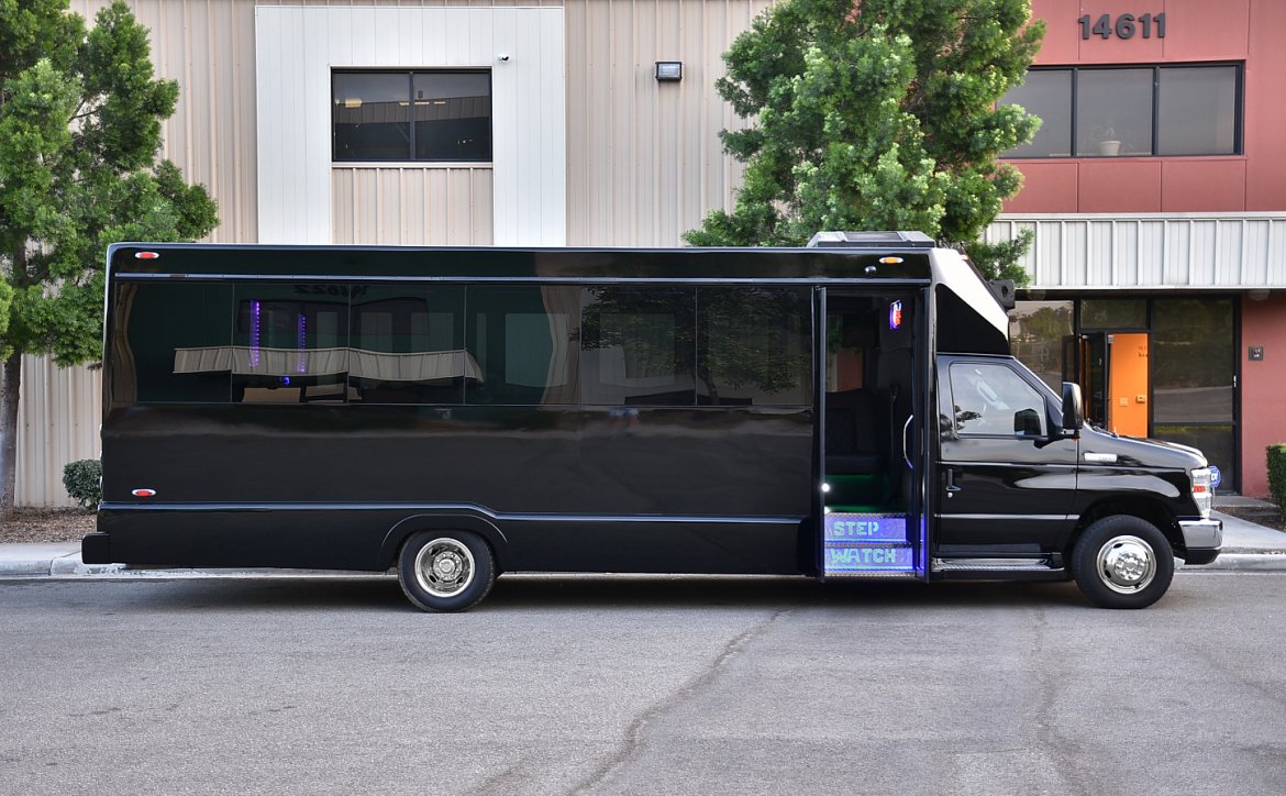 Photo of Limo Bus for sale: 2011 Ford E-450 by Tiffany