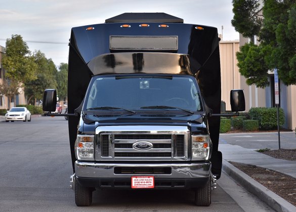 2011 Ford E-450 Limo Bus for Sale in Fontana, CA - Photo 3