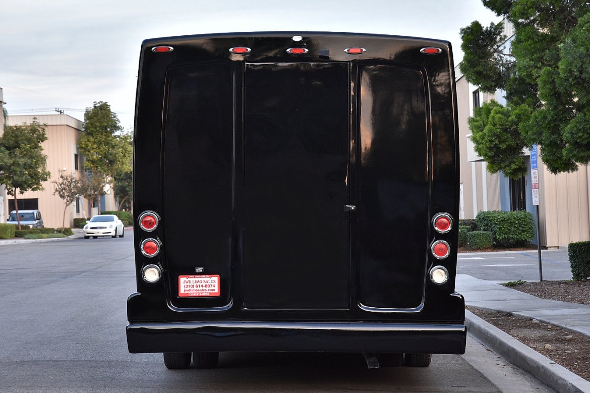 Photo of Limo Bus for sale: 2011 Ford E-450 by Tiffany