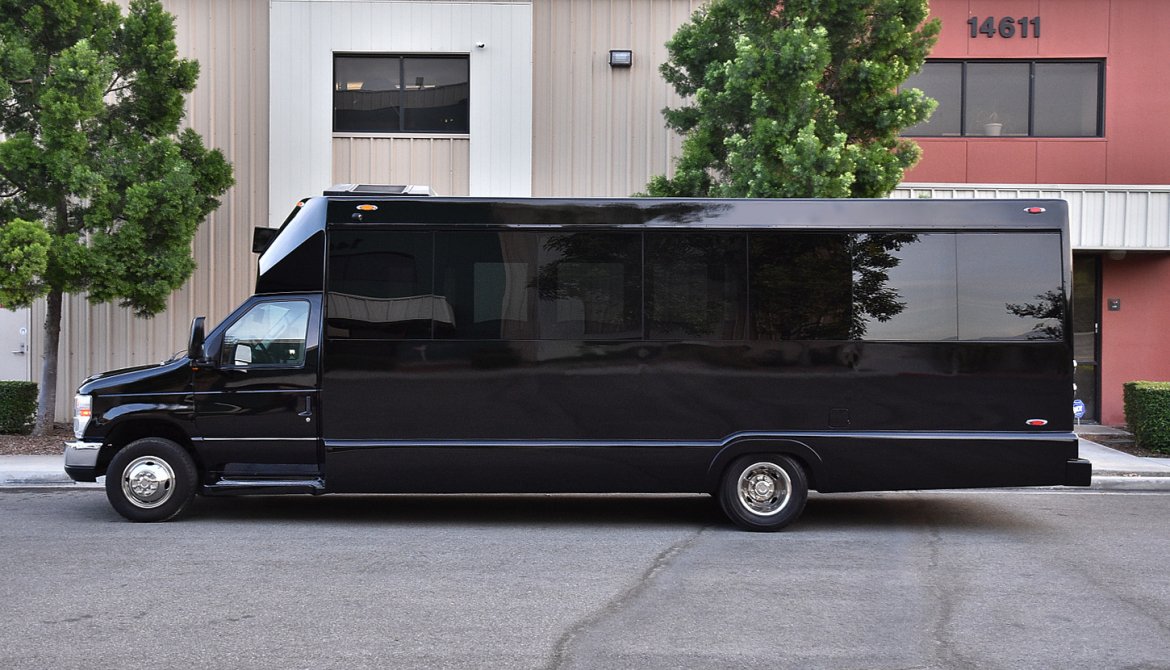 Photo of Limo Bus for sale: 2011 Ford E-450 by Tiffany