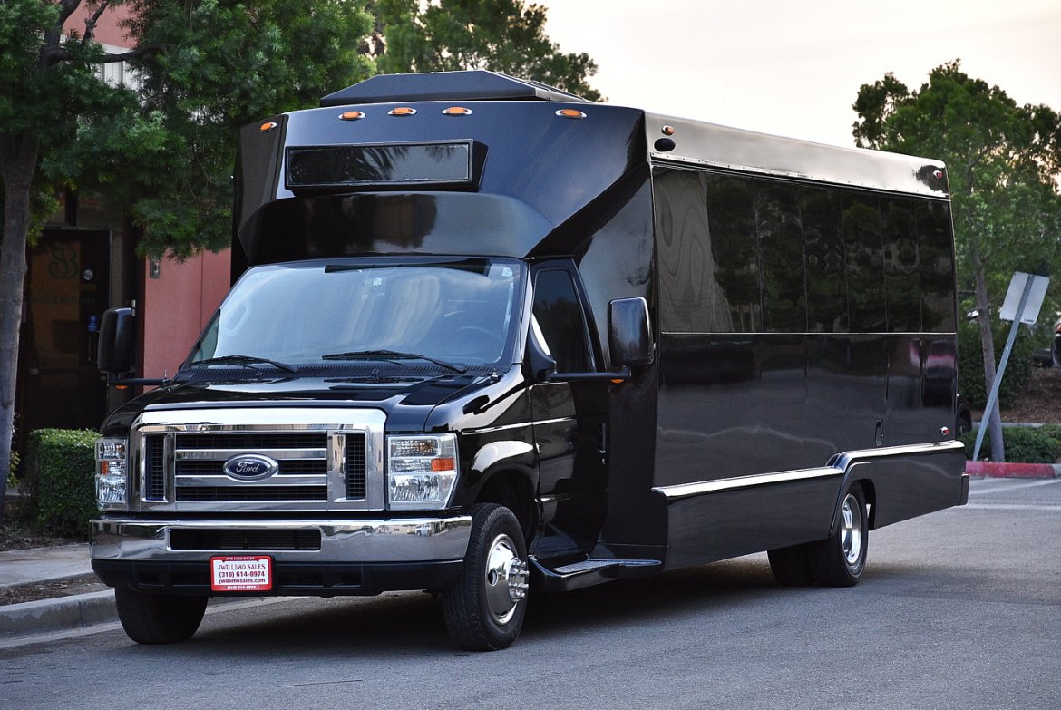 Photo of Limo Bus for sale: 2011 Ford E-450 by Tiffany
