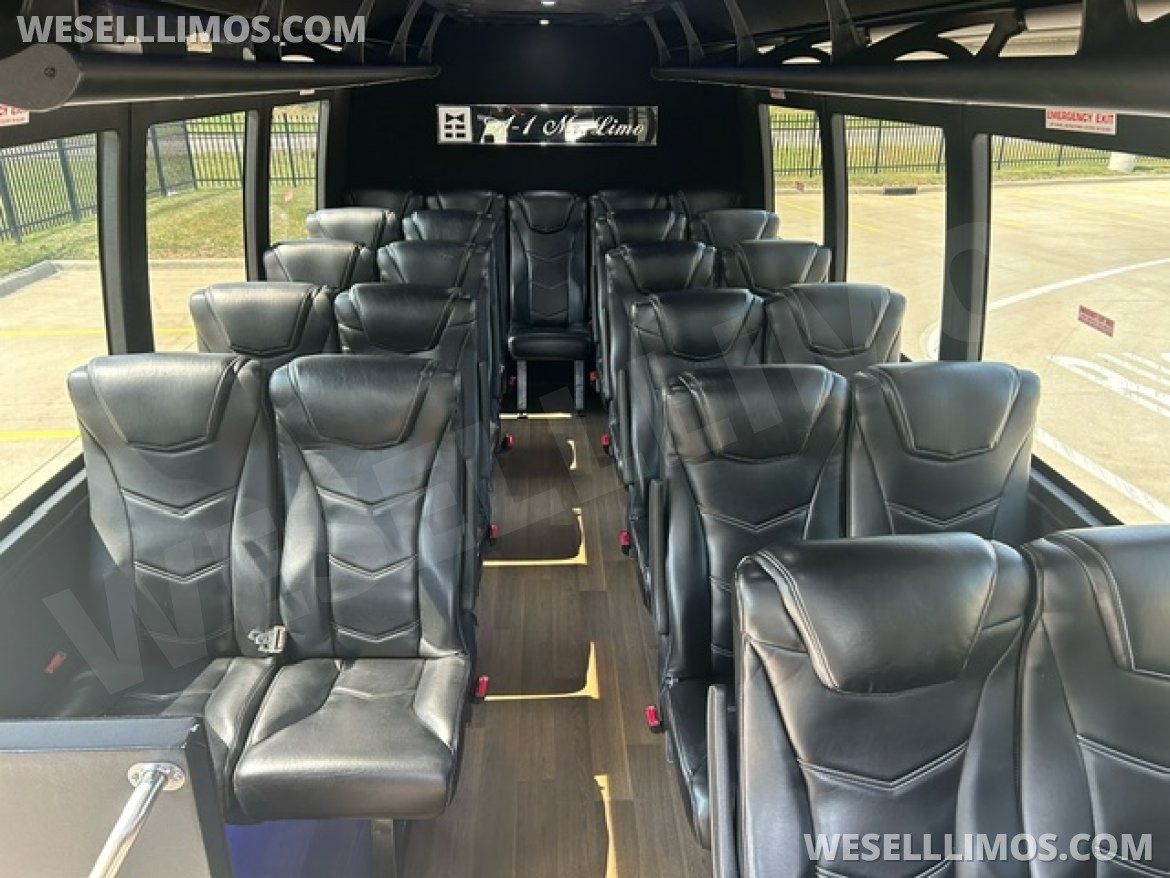 Executive Shuttle for Sale in Wickliffe, OH - Photo 10