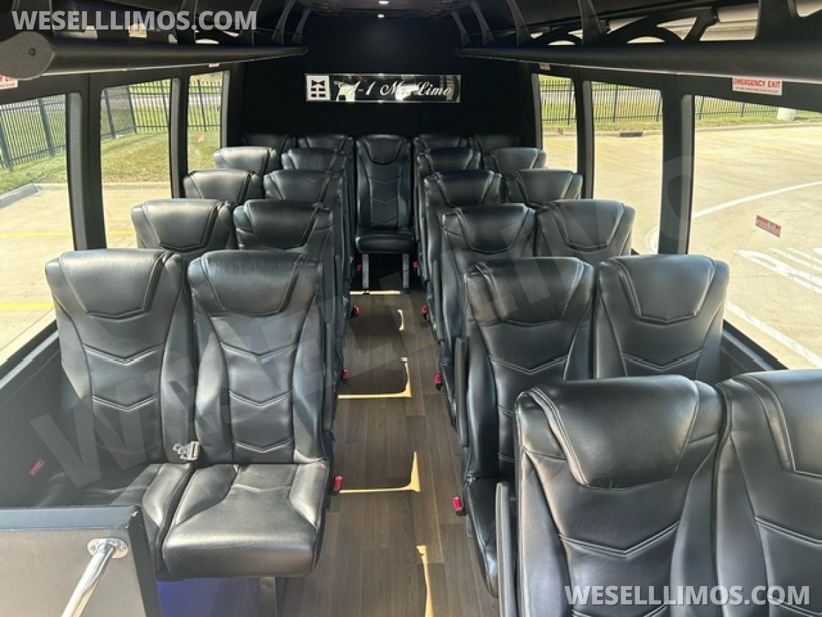 Executive Shuttle for Sale in Wickliffe, OH - Photo 11