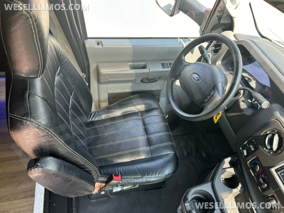 Executive Shuttle for Sale in Wickliffe, OH - Photo 14