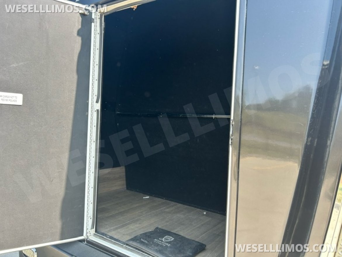 Executive Shuttle for Sale in Wickliffe, OH - Photo 19
