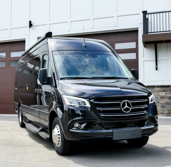 2022 Ultimate Toys Mercedes-Benz Sprinter 3500 Sprinter - Like New