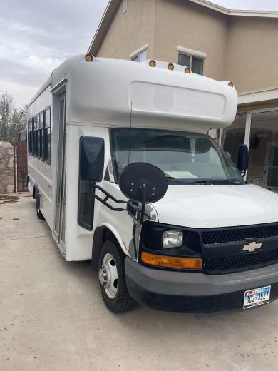 2009 Chevrolet Express. 1500 Limo Bus