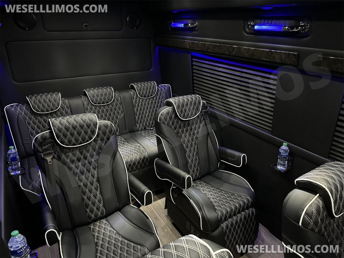 2023 Auto Elite Road Liner 737 with Massive Trunk Mercedes-Benz Sprinter - Photo 2