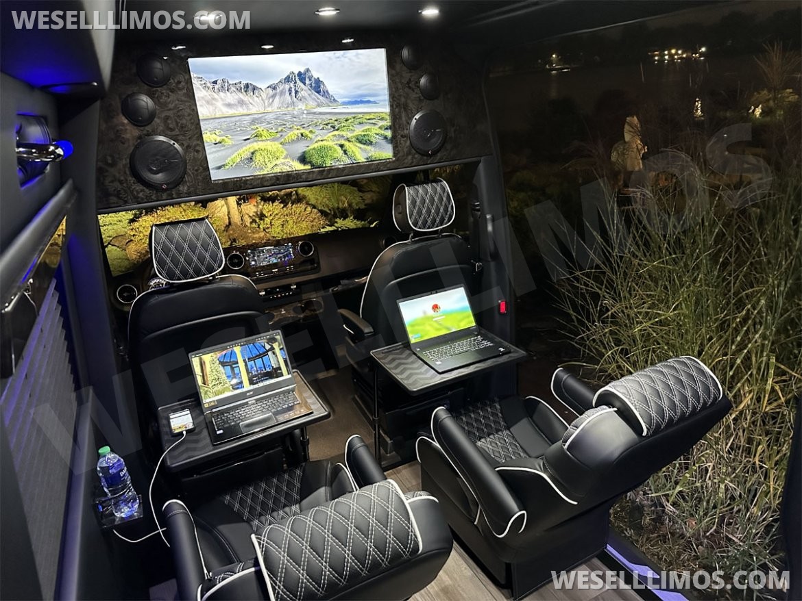 2023 Auto Elite Road Liner 737 with Massive Trunk Mercedes-Benz Sprinter - Photo 3