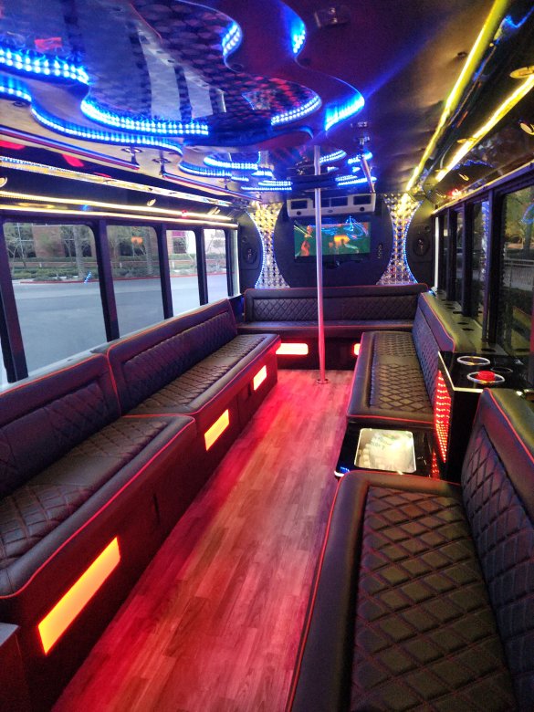 2007 GMC C5500 Limo Bus for Sale in Las Vegas, NV - Main Photo