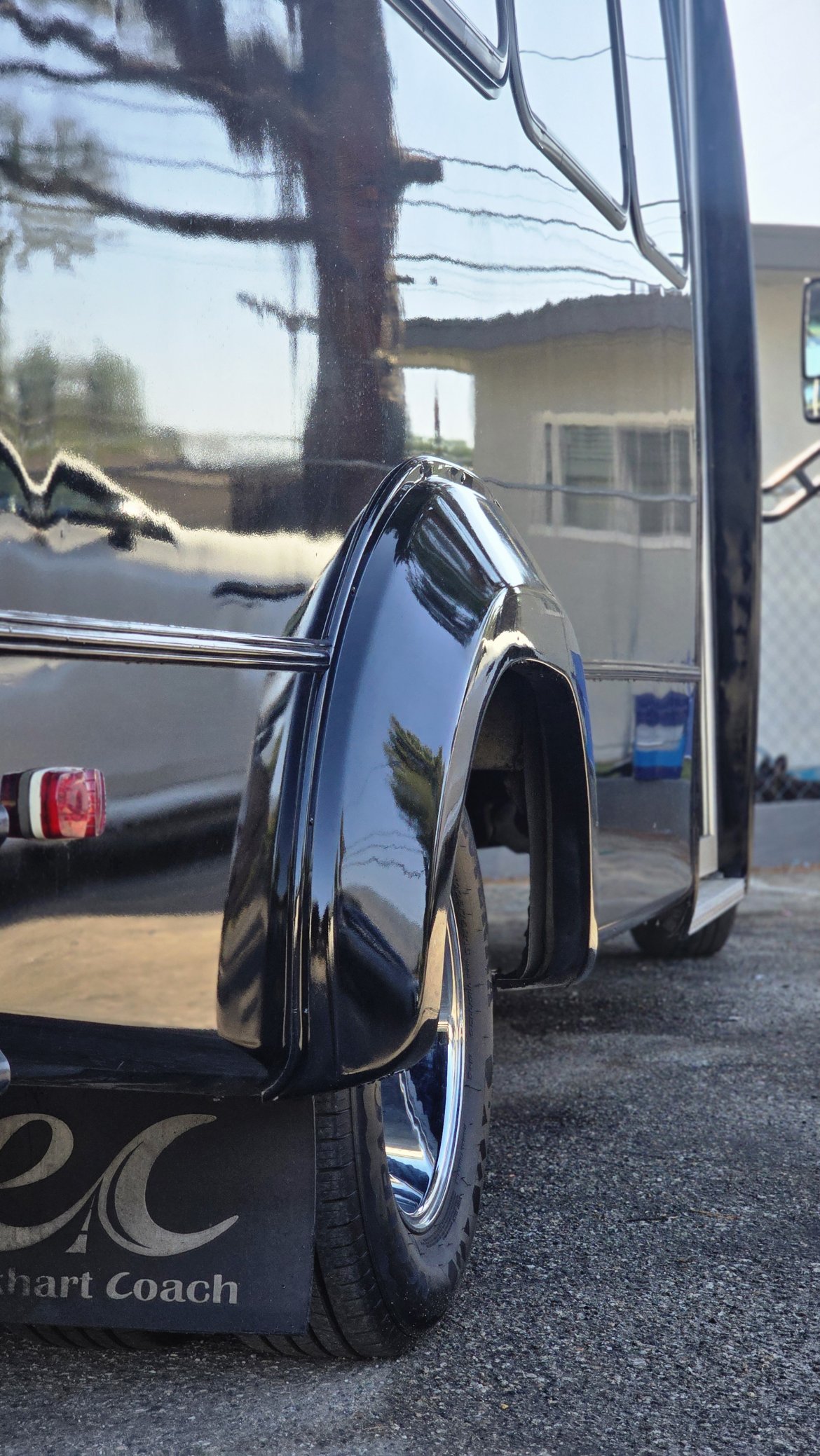 Limo Bus for Sale in San bernardino, CA - Photo 5