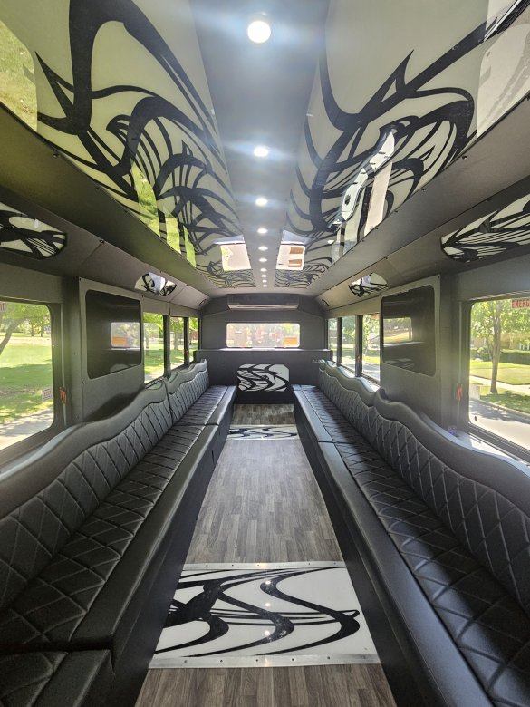 2012 Glaval Ford F650 Limo Bus