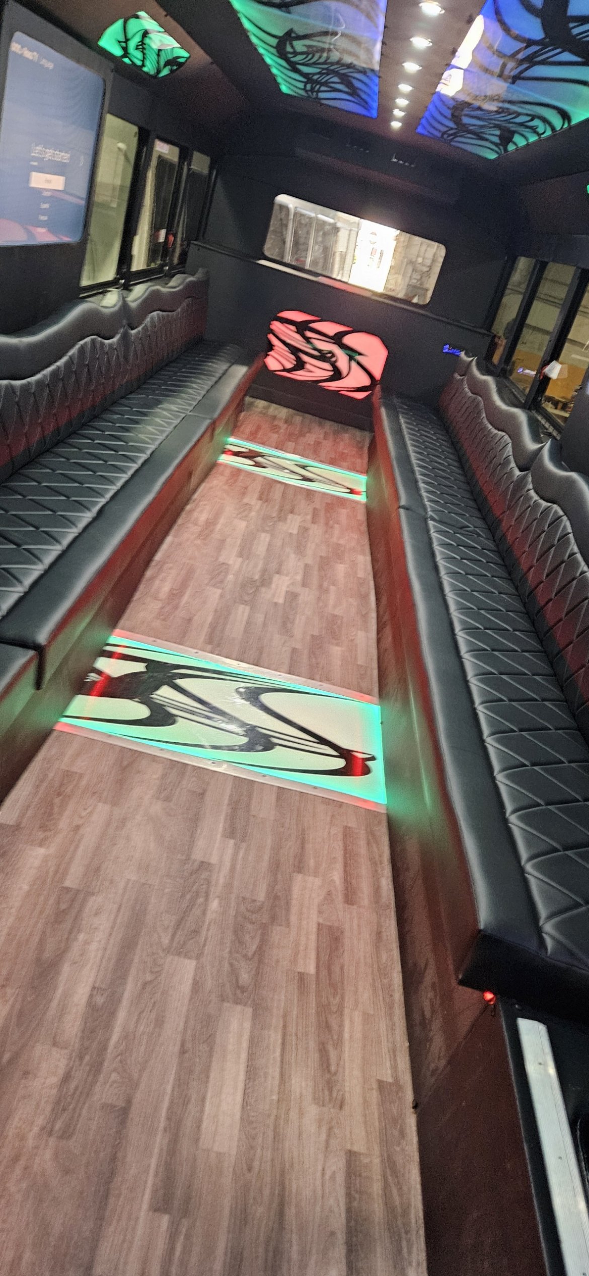 Limo Bus for Sale in skokie, IL - Photo 29